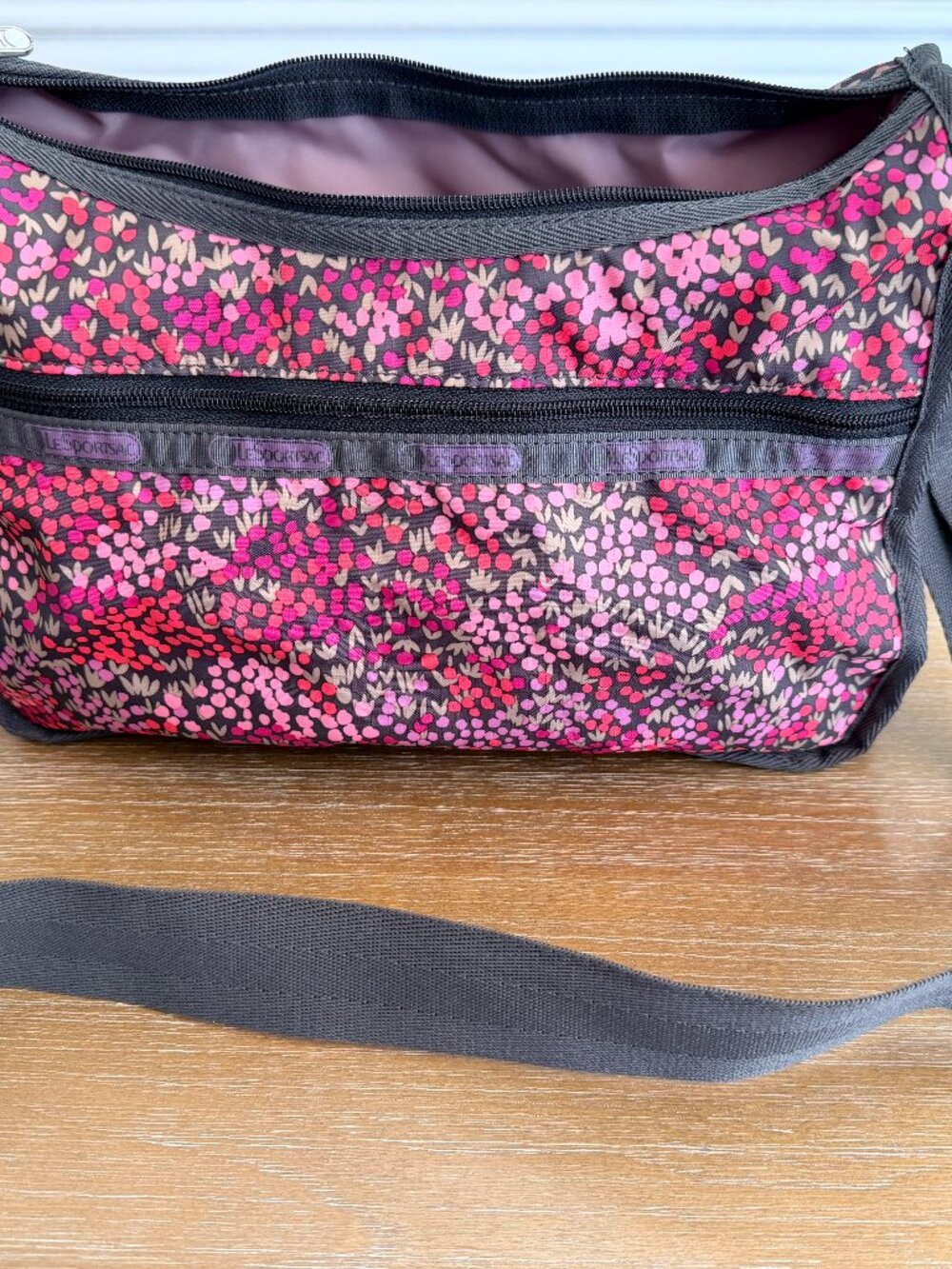 LeSportsac Classic Hobo Crossbody Bag Lavender Fields Floral EUC